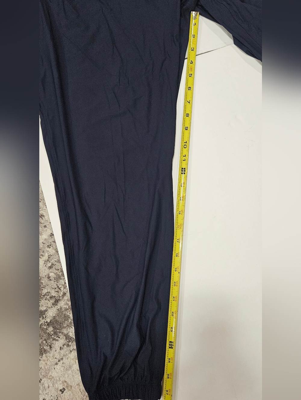 GAP Fit Men's Lightweight Stretch Quick Dry Pull, L - Picture 7 of 7